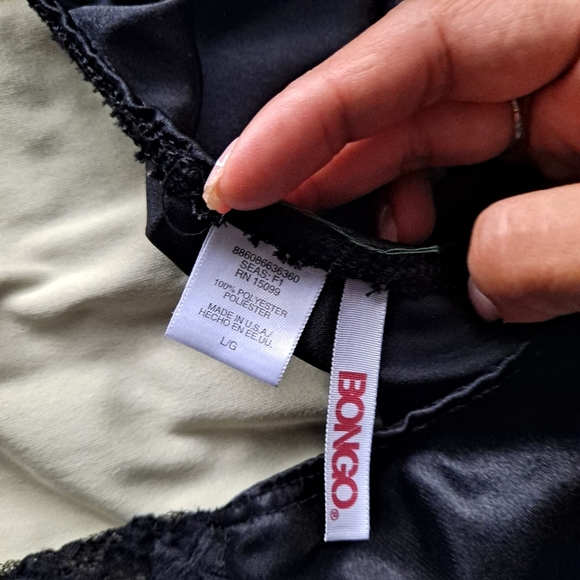 Black Lace Halter Blouse - Picture 6 of 6